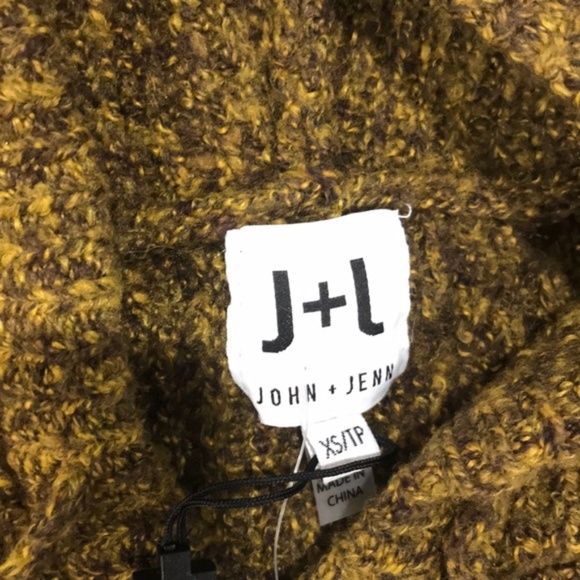 John & Jenn Varsity Stripe Hooded Pullover - Picture 4 of 5